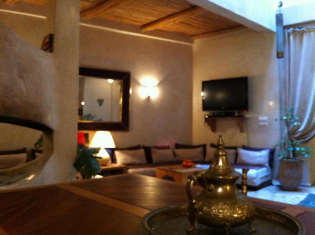 Riad Thais 에사우이라 외부 사진
