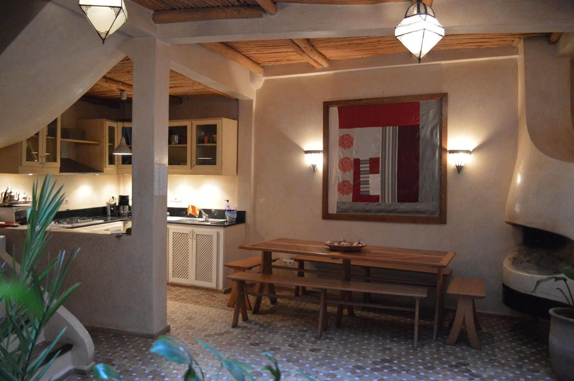 Riad Thais 에사우이라 외부 사진