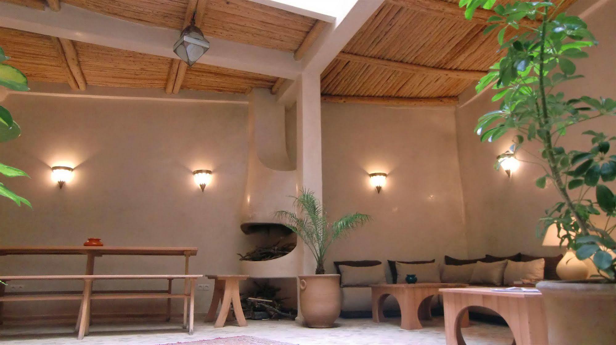 Riad Thais 에사우이라 외부 사진